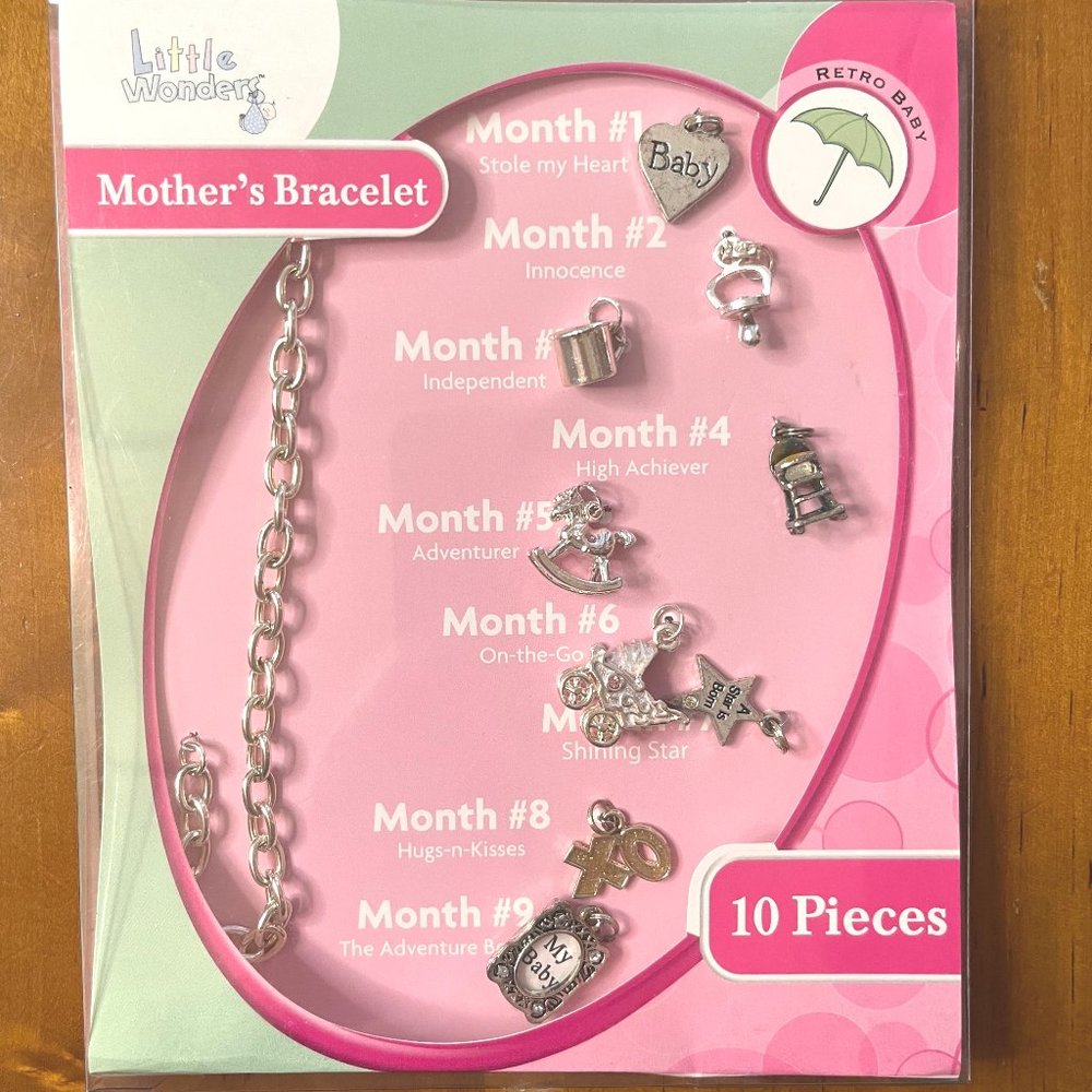 Little Wonders 10 Piece Mother's Keepsake Charm Bracelet. New in Package
